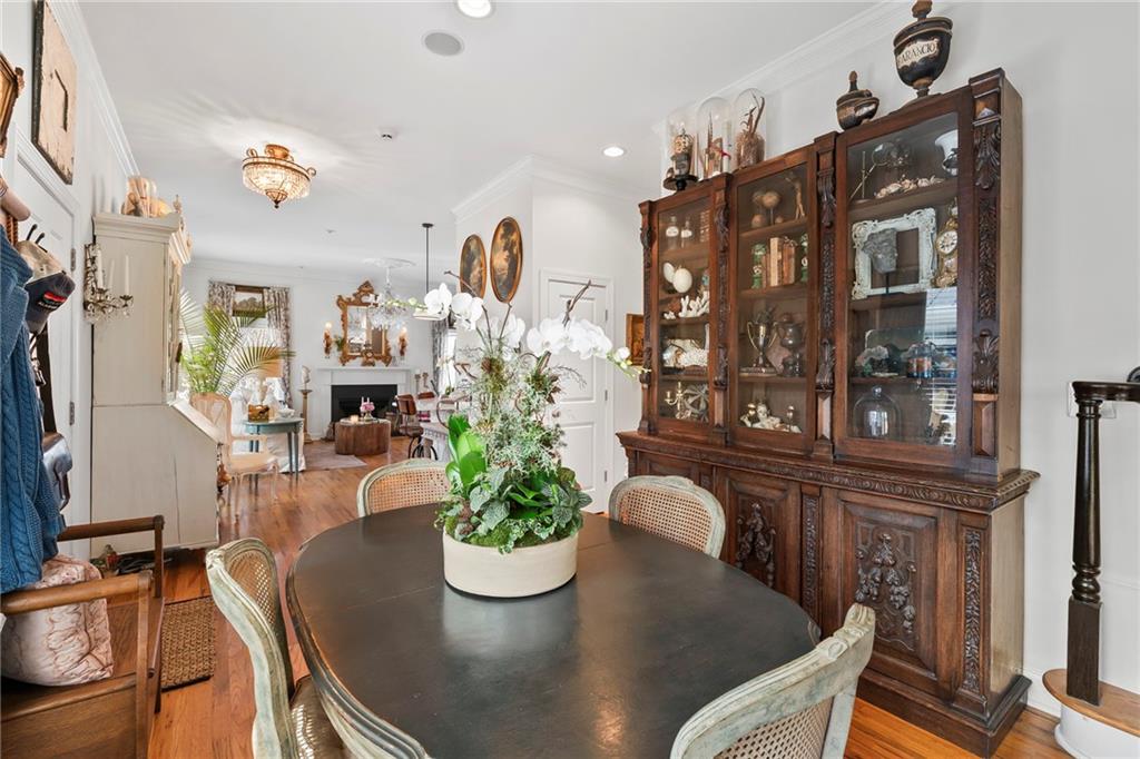 265 CARLYLE PARK Drive NE