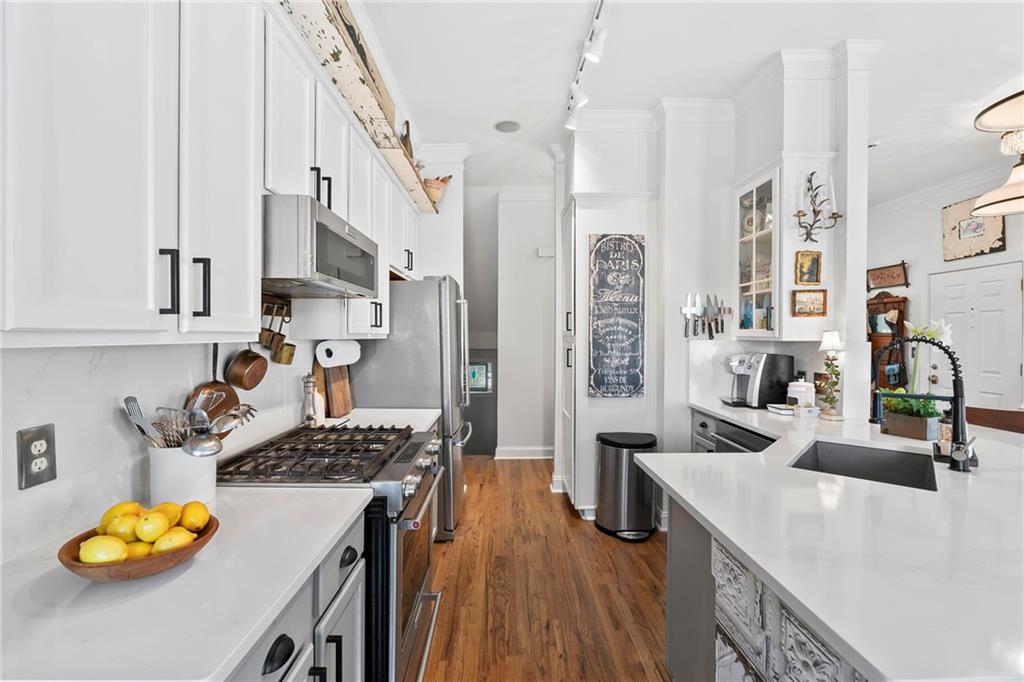 265 CARLYLE PARK Drive NE