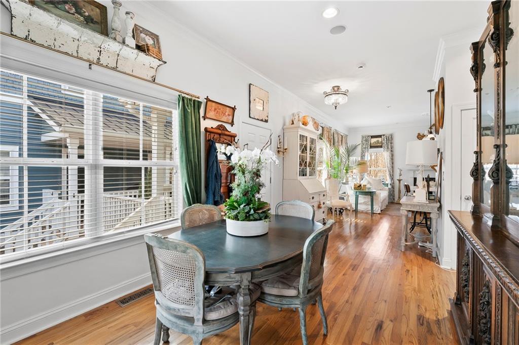 265 CARLYLE PARK Drive NE