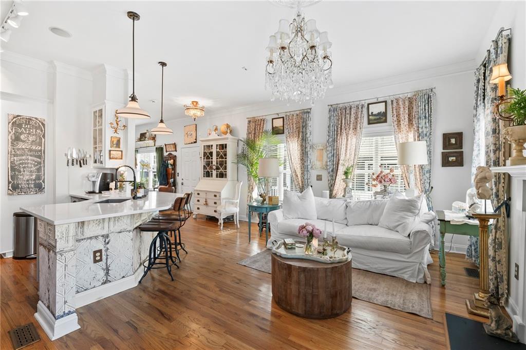 265 CARLYLE PARK Drive NE