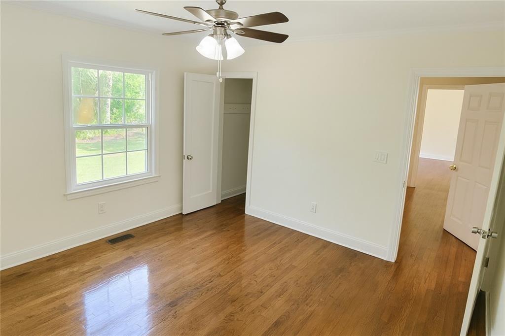 1512 S Hairston Road