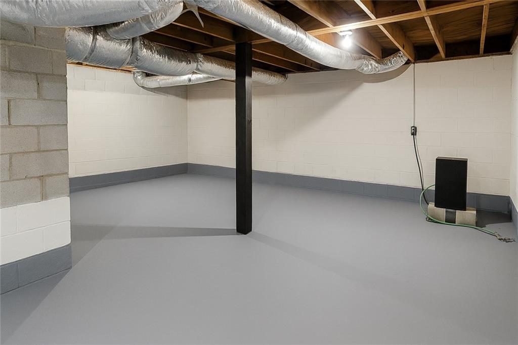 1512 S Hairston Road