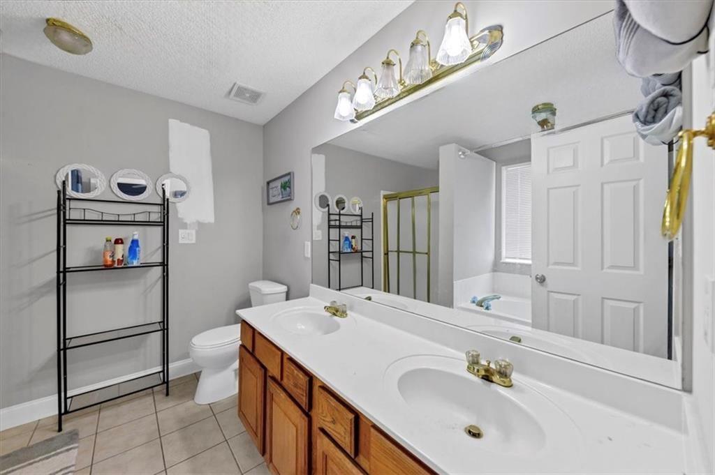 646 Autumn Leaf Circle