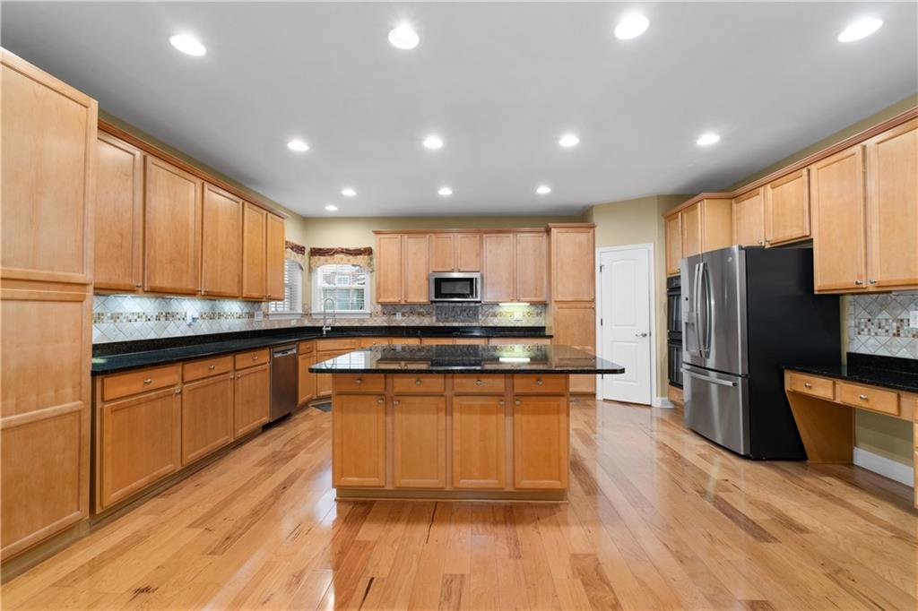 3717 Shady Maple Drive