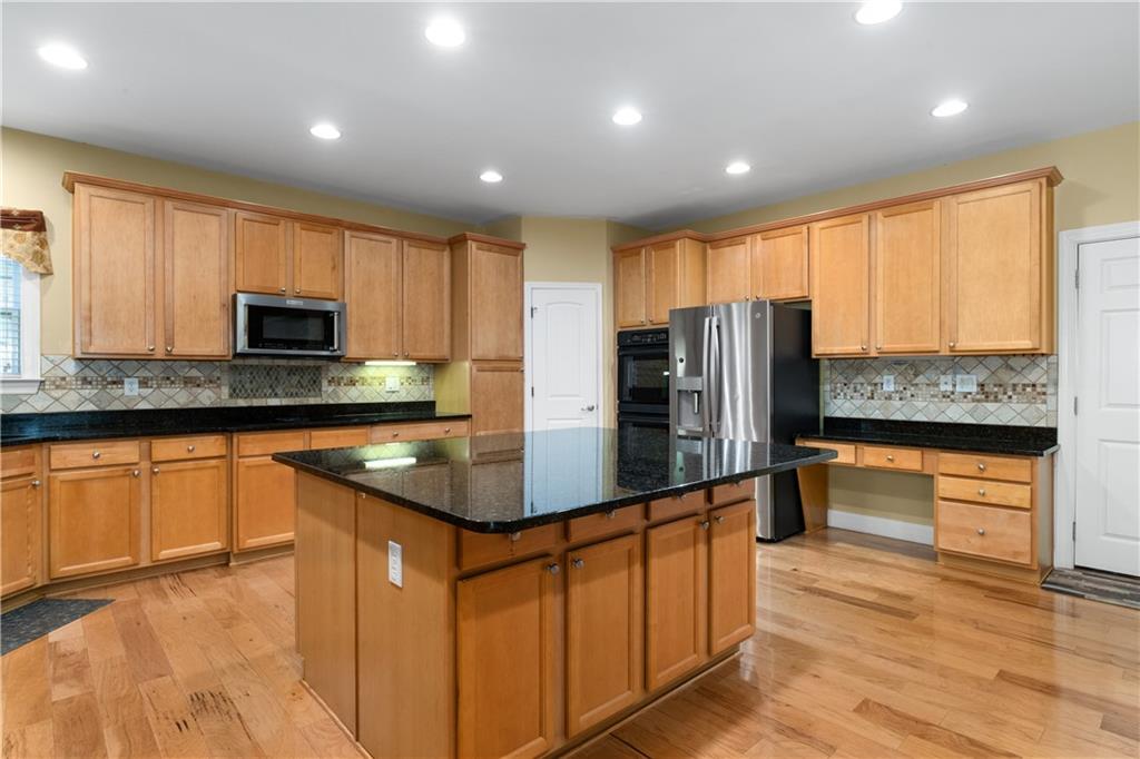 3717 Shady Maple Drive