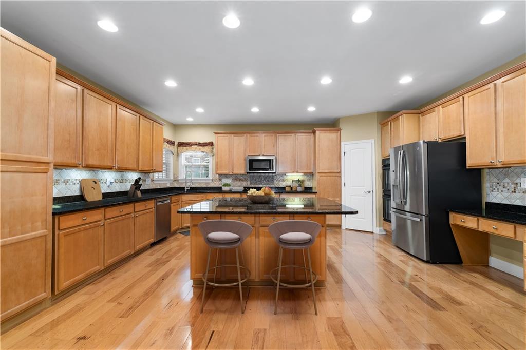 3717 Shady Maple Drive