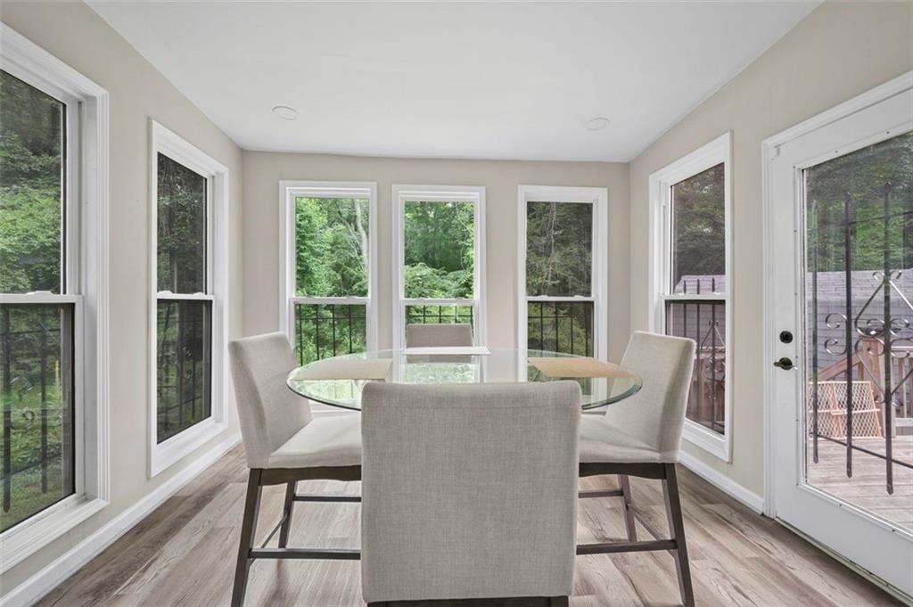 5242 Mccarter Station