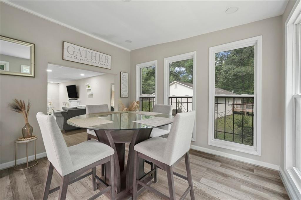 5242 Mccarter Station