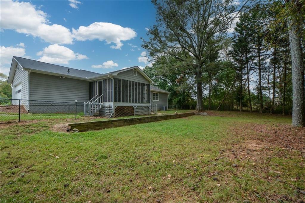 2895 FAIRVIEW Road