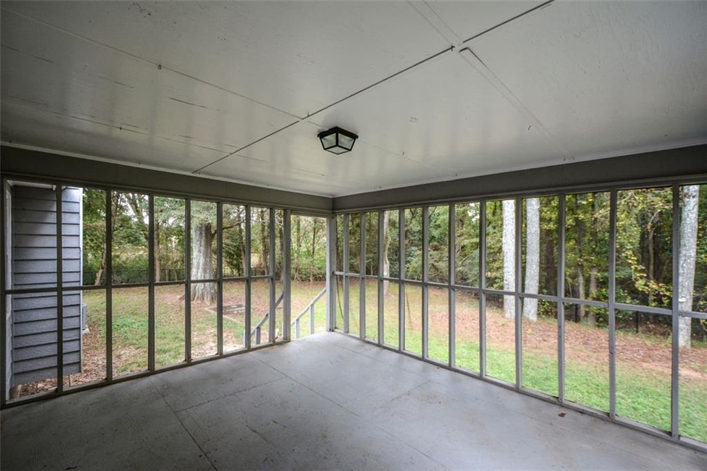 2895 FAIRVIEW Road