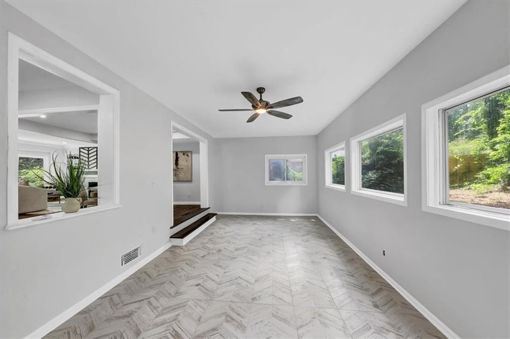3423 RUGBY Circle