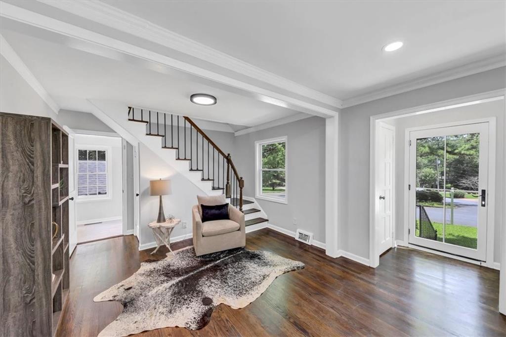 3423 RUGBY Circle