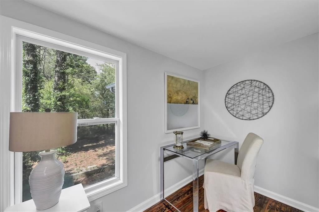 3423 RUGBY Circle
