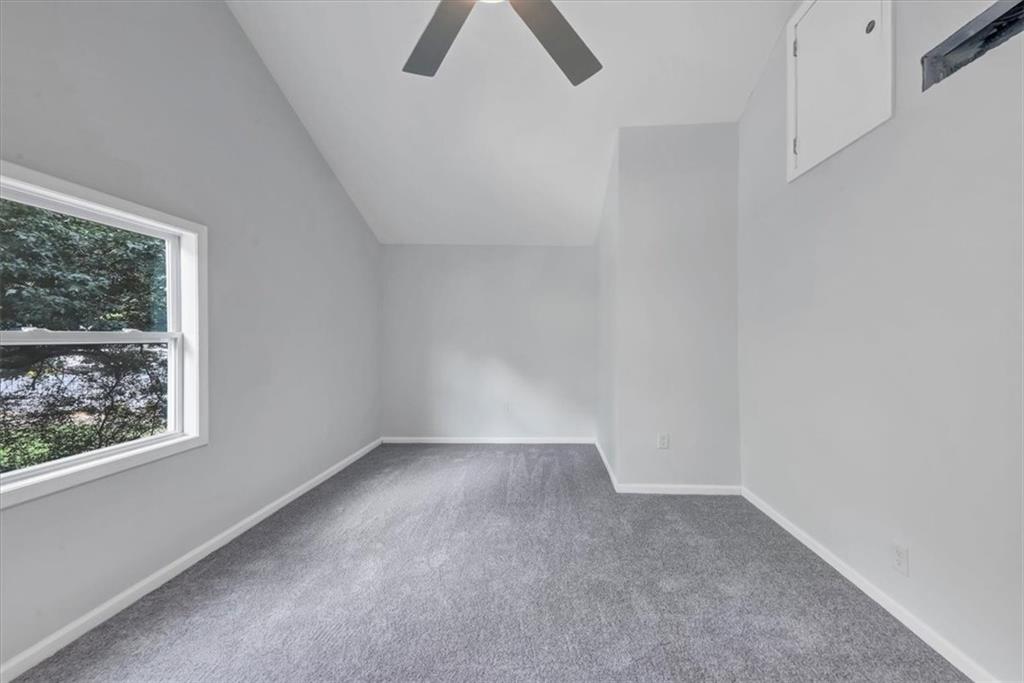 3423 RUGBY Circle