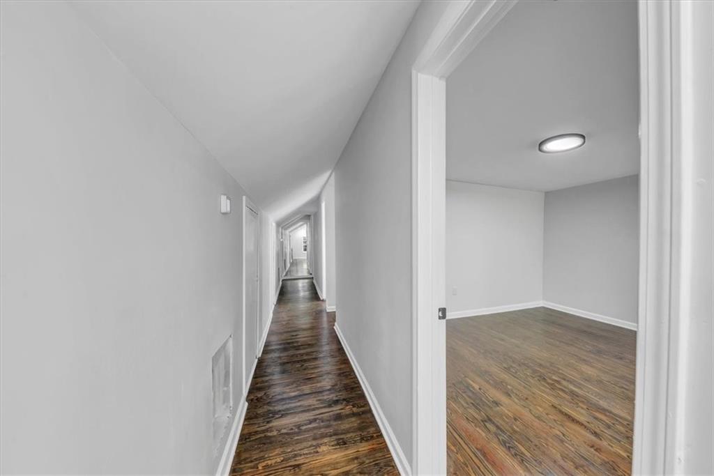 3423 RUGBY Circle