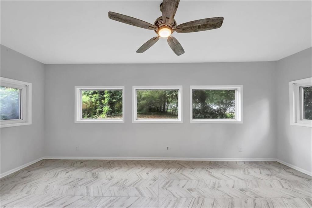 3423 RUGBY Circle