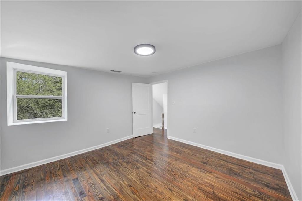 3423 RUGBY Circle