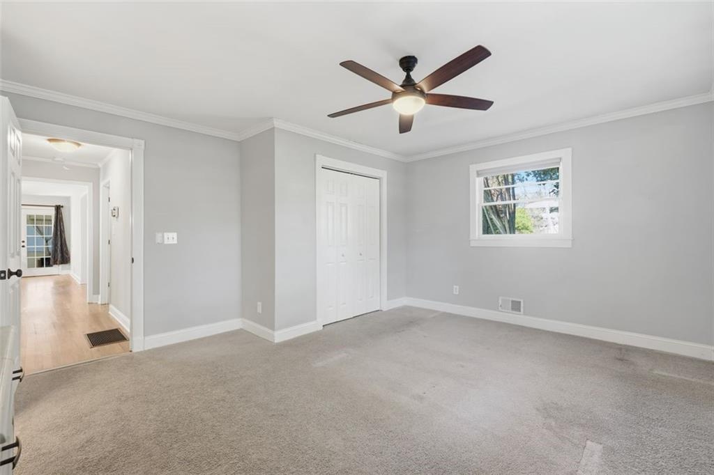 2002 DREW VALLEY Road NE