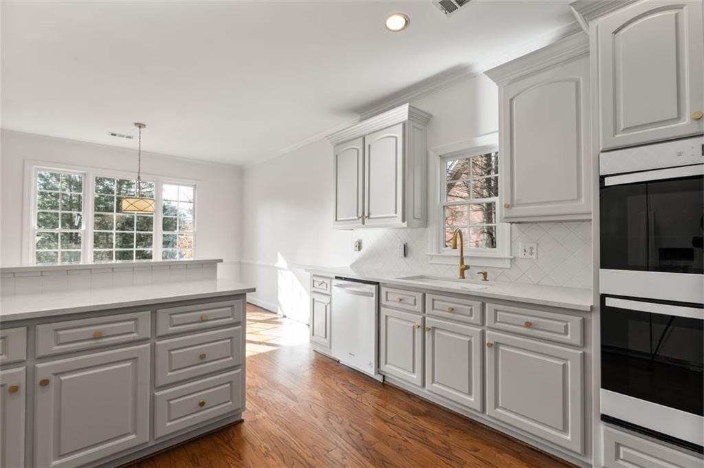 2800 TOWNE VILLAGE Drive