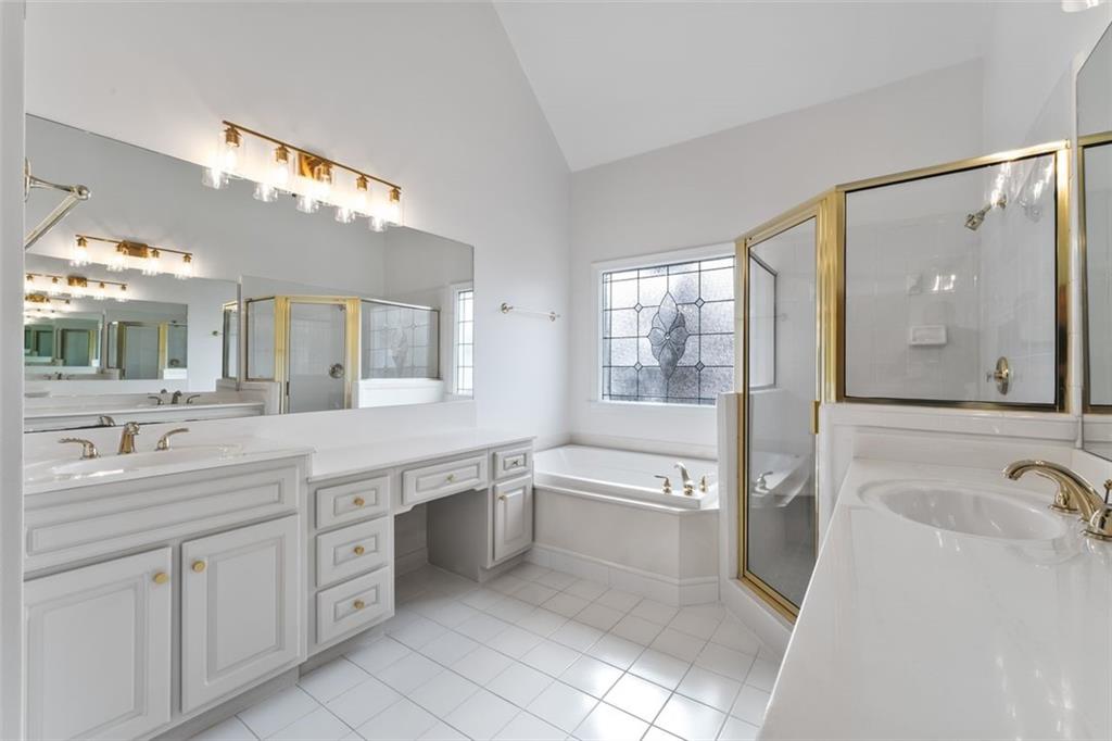 2800 TOWNE VILLAGE Drive