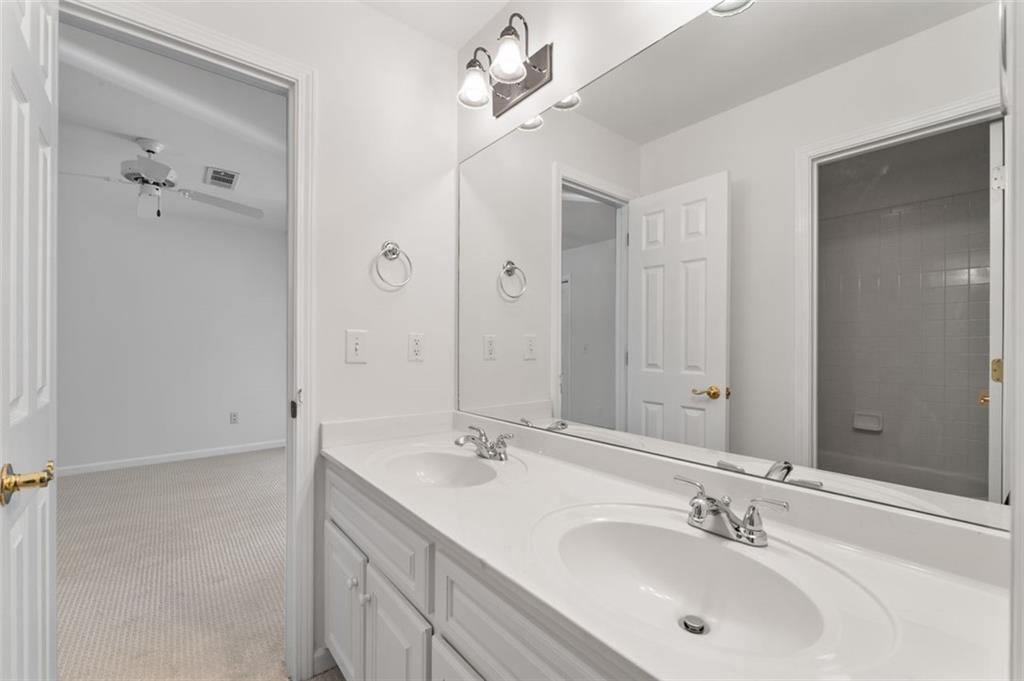 2800 TOWNE VILLAGE Drive