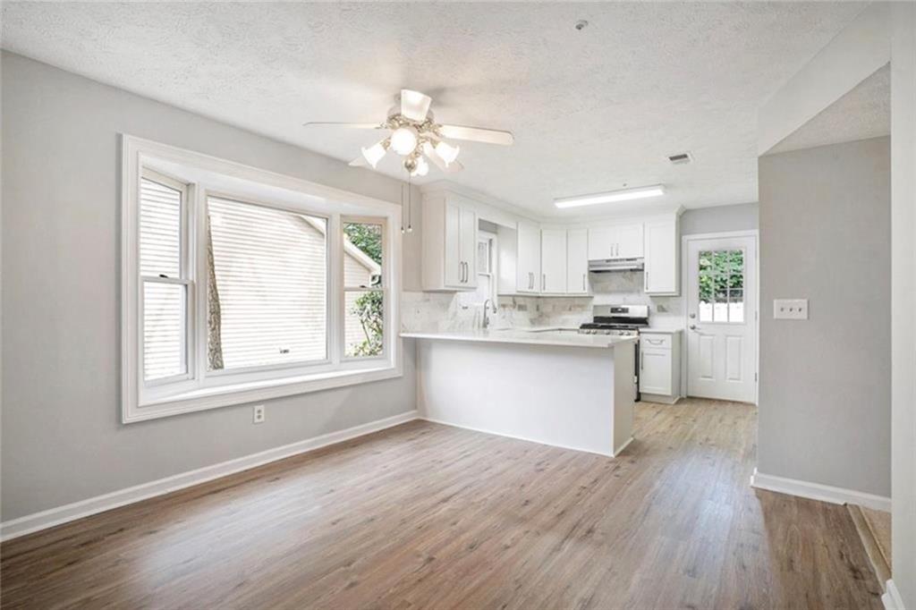 2294 Wellington Circle