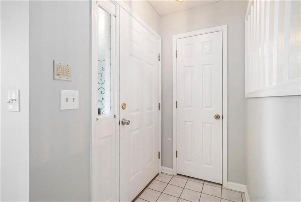 2294 Wellington Circle
