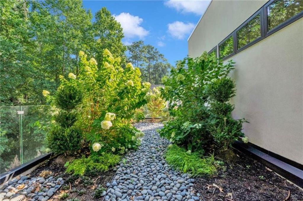 415 River Valley Road