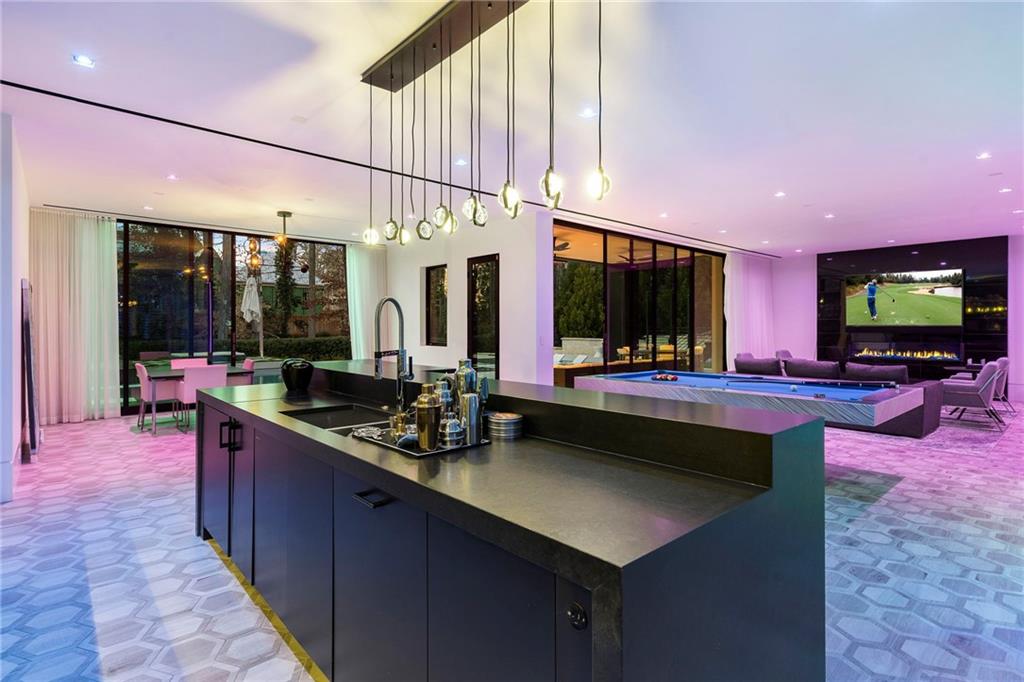 415 River Valley Road