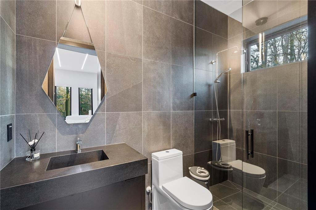 415 River Valley Road