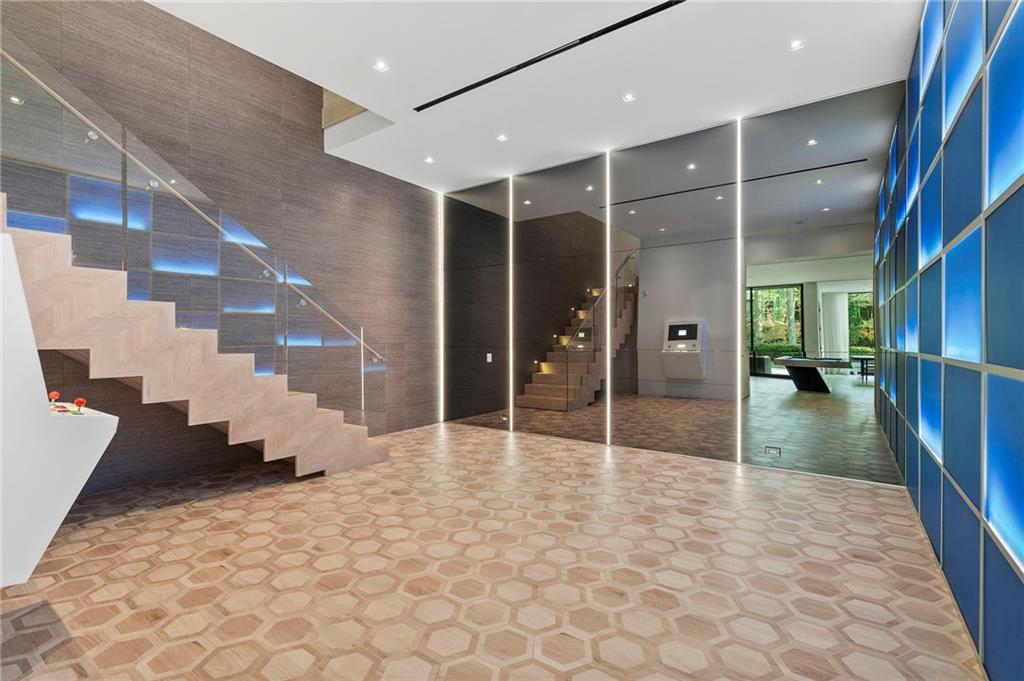 415 River Valley Road