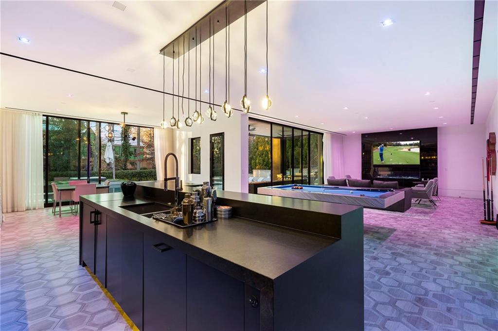 415 River Valley Road