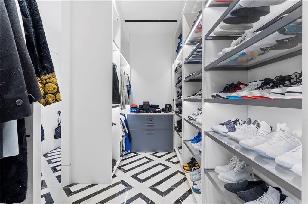 415 River Valley Road