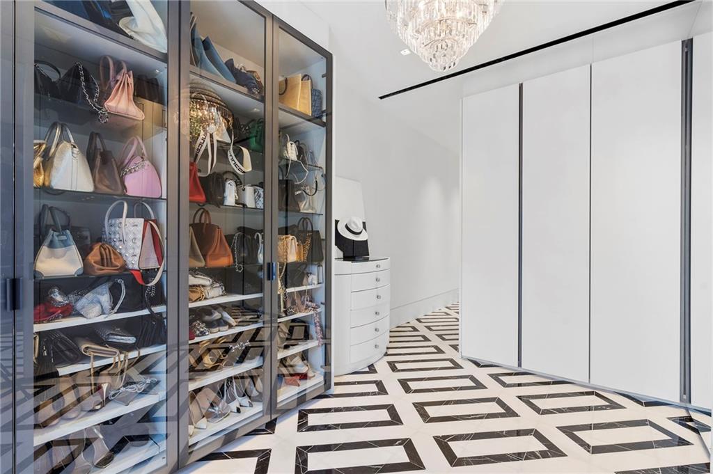 415 River Valley Road