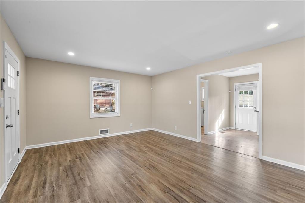 3645 Larkspur Terrace