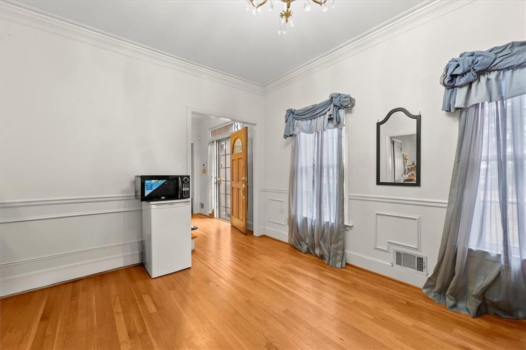 3112 Valleydale Drive SW