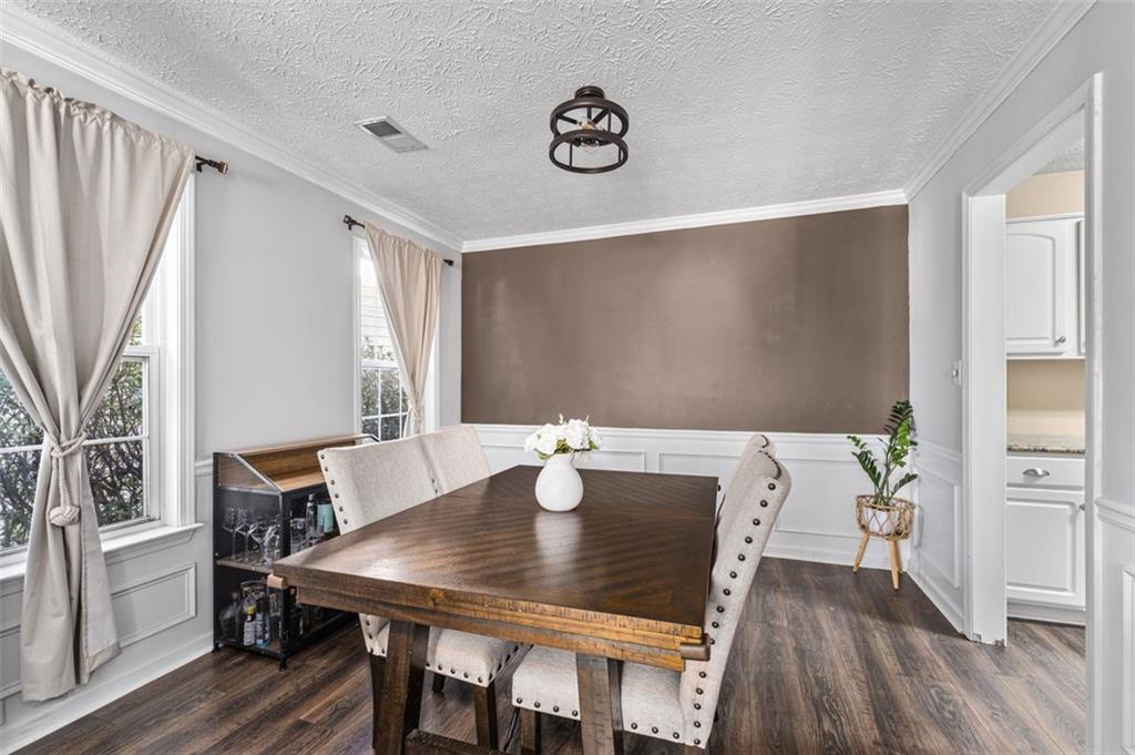 3962 LULLWATER MAIN NW