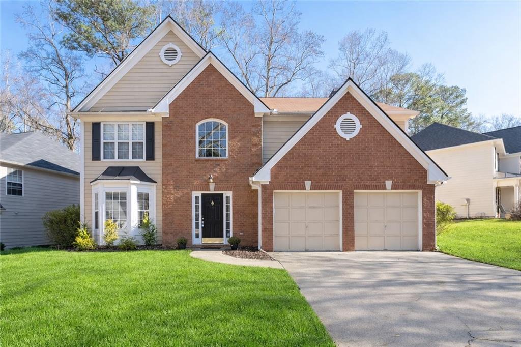 3962 LULLWATER MAIN NW