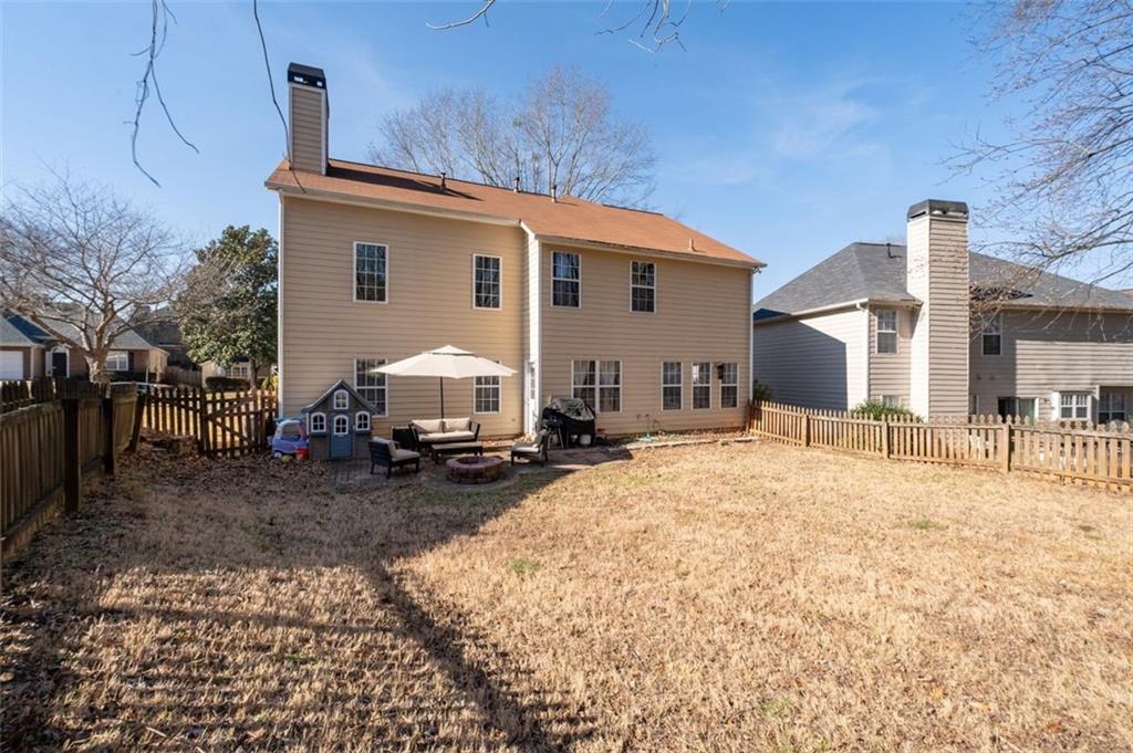 3962 LULLWATER MAIN NW