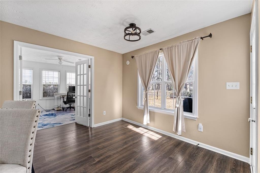 3962 LULLWATER MAIN NW