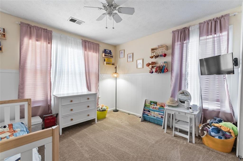 3962 LULLWATER MAIN NW