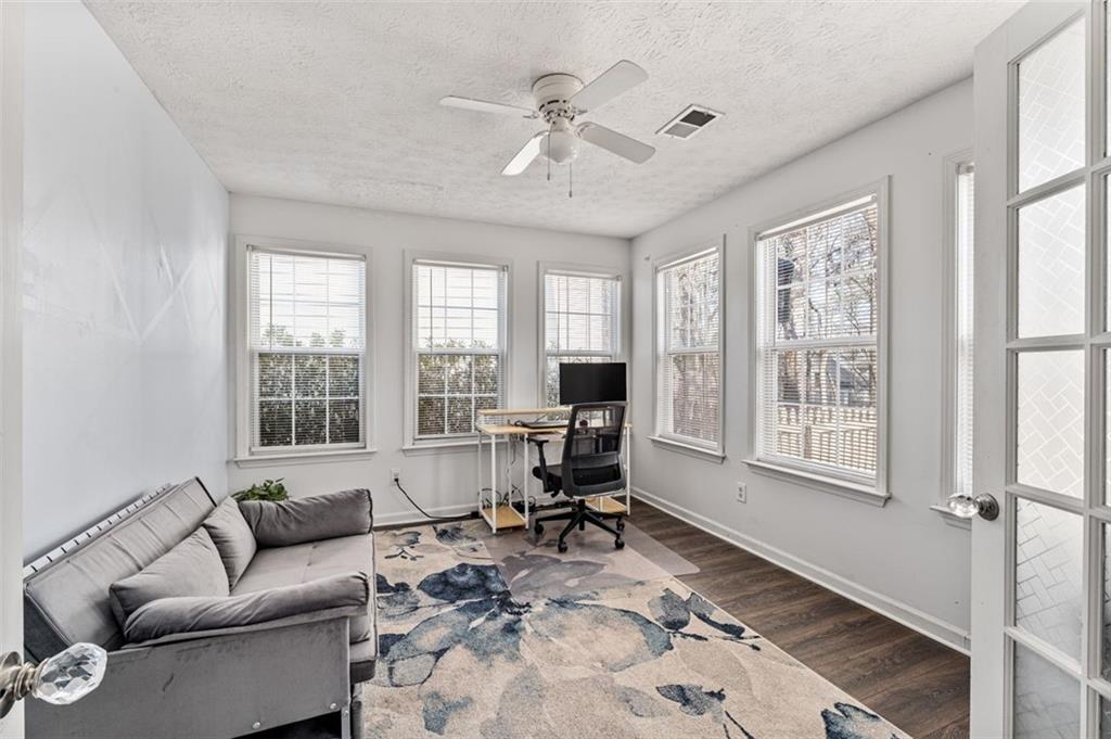 3962 LULLWATER MAIN NW