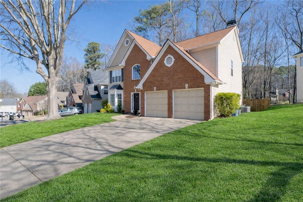 3962 LULLWATER MAIN NW