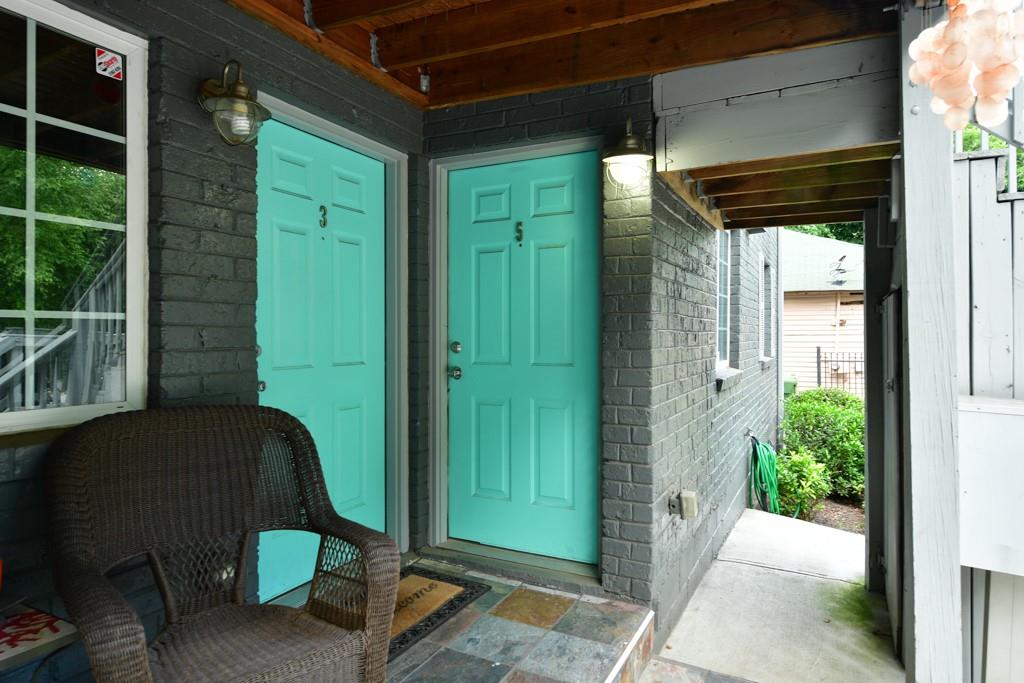 210 Sampson Street NE Unit 5