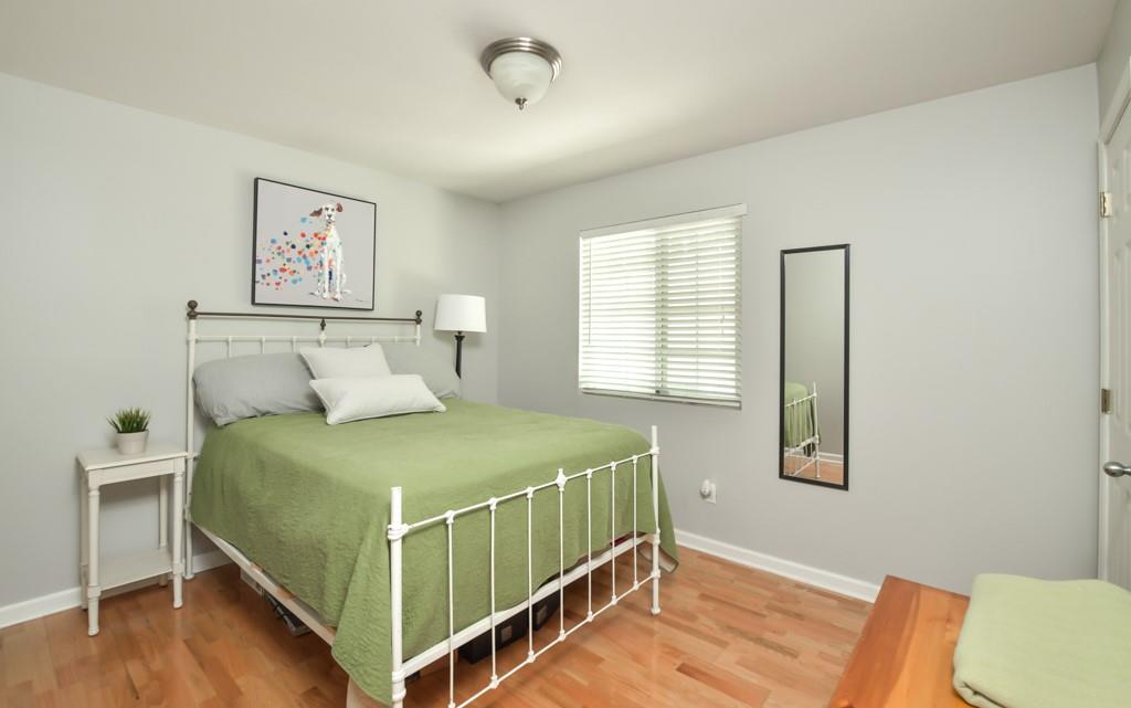 210 Sampson Street NE Unit 5