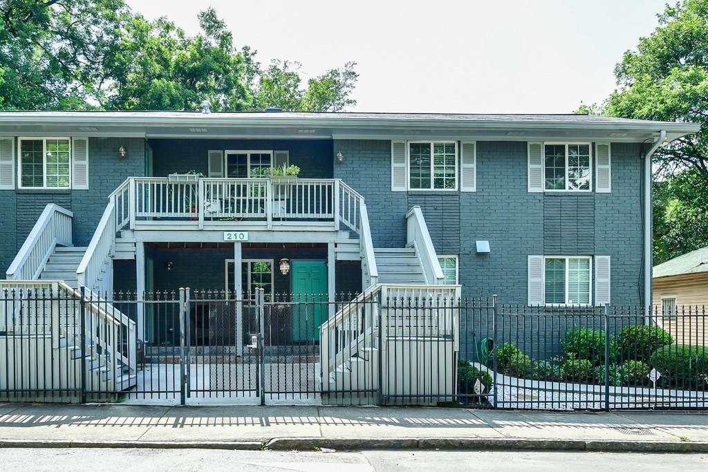 210 Sampson Street NE Unit 5