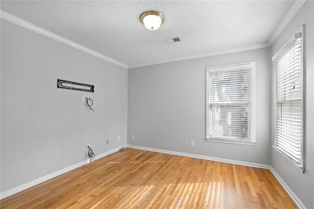 220 Chinkapin Circle