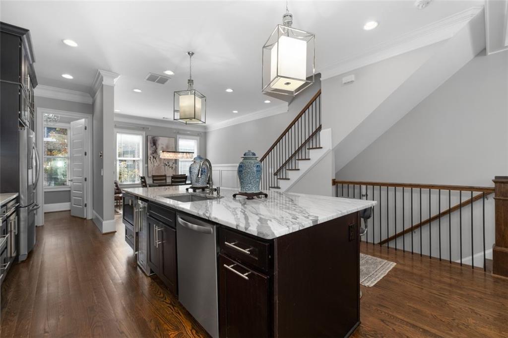 353 Brownstones Circle NE