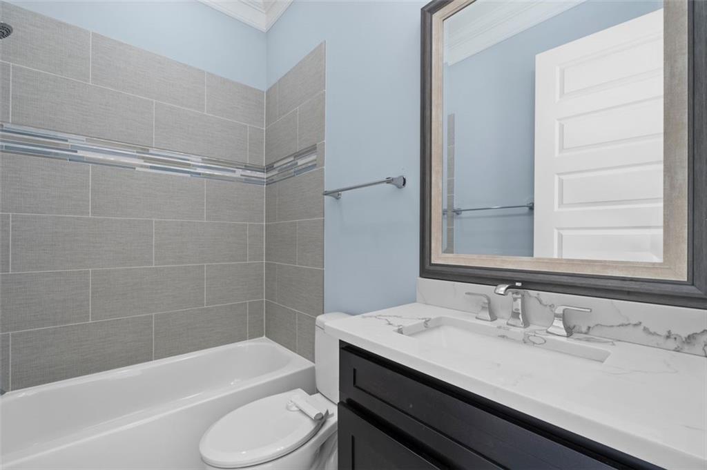 353 Brownstones Circle NE