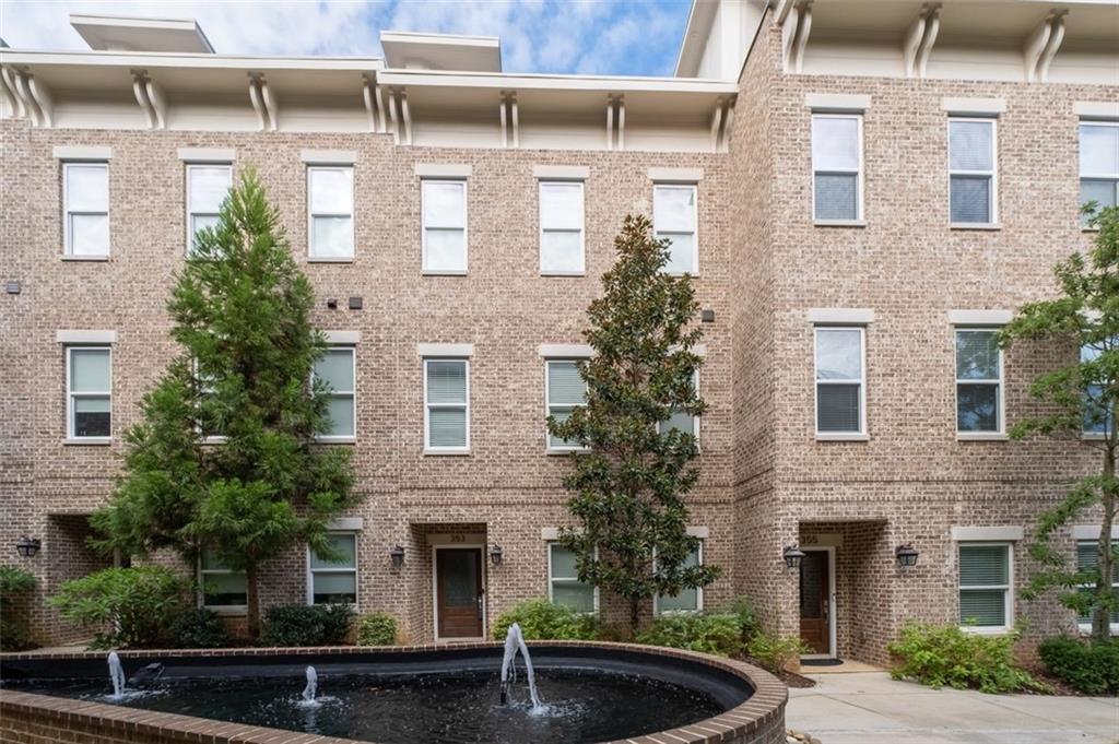 353 Brownstones Circle NE